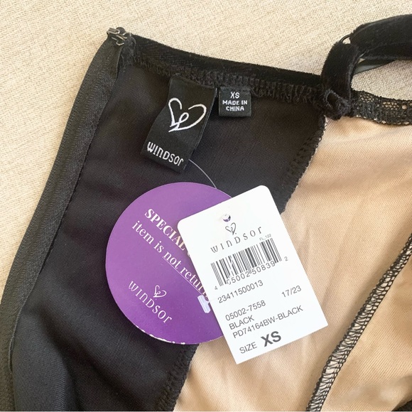 NEW! Windsor Dahlia V-Neck Mermaid Lace Velvet Formal Dress Size XS - Picture 4 of 5